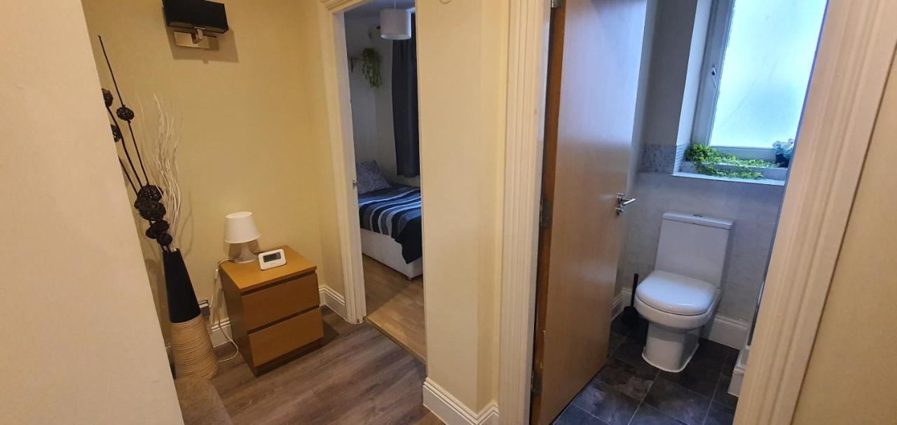 Double Room&Private Bath Near The Square Mile Londra Esterno foto